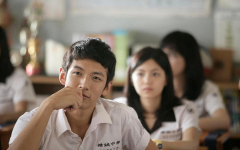 until you co gai nam ay chung ta theo duoi